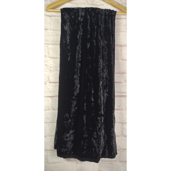 3 Yards Crushed Velvet Fabric Black 60" Wide Stretch Costume Halloween Witch - Picture 2 of 7